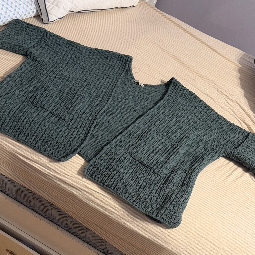 Elegant Dark Green Cardigan